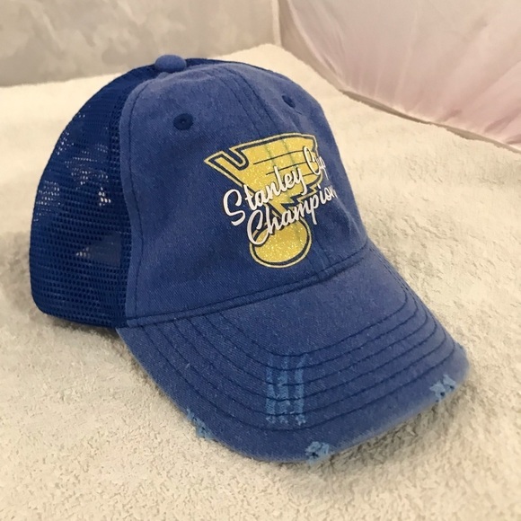 E-Flag NHL St. Louis Blues Women's Adjustable Distressed Stanley Cup Cap - Picture 12 of 13
